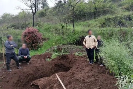 墓地下葬的注意事项