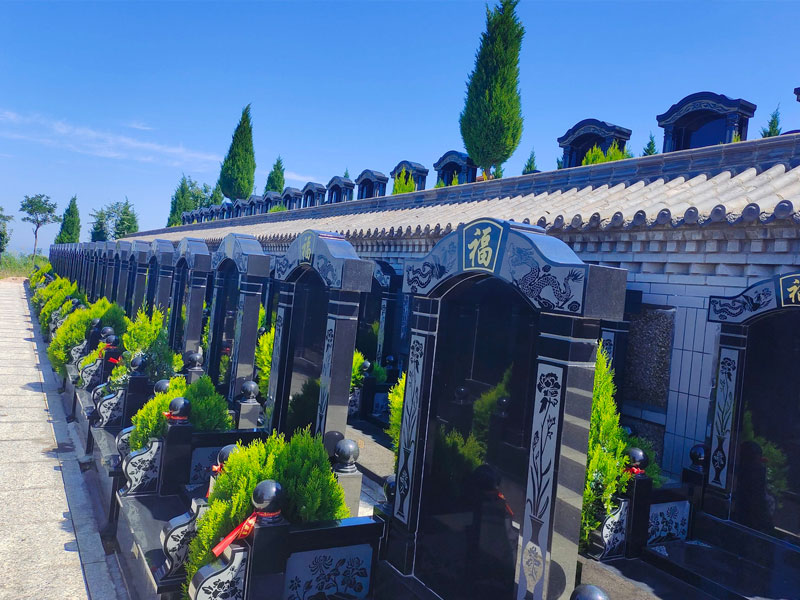 考虑交通与服务因素