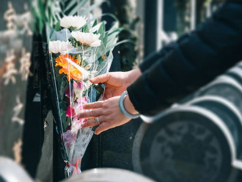 关于祭扫扫墓需要准备的物品