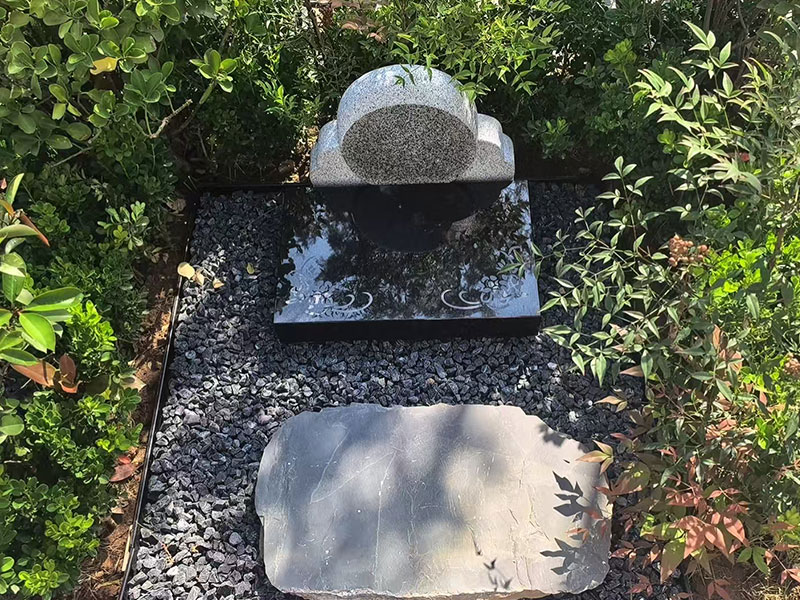 善馨园·多子山生命文化公园卧碑