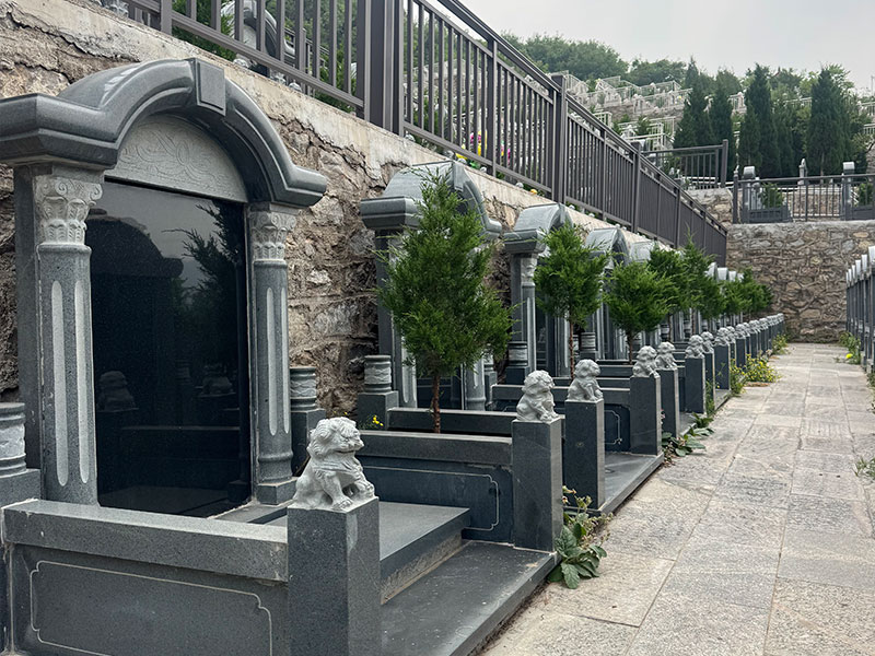 多样化的葬式与园区建设