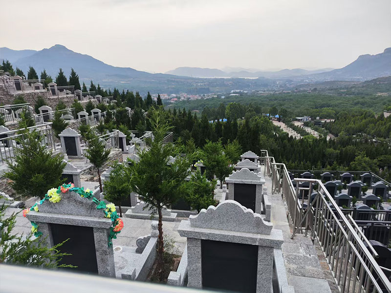 锦云川公墓山水怀抱的地理优势