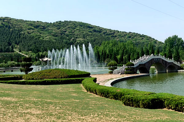 双峰山陵园 双峰山陵园