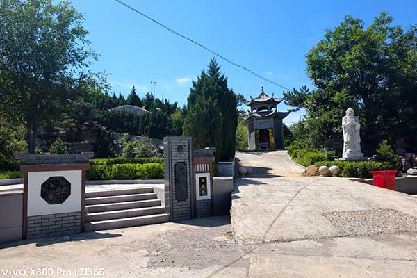 济南麒麟山公墓环境