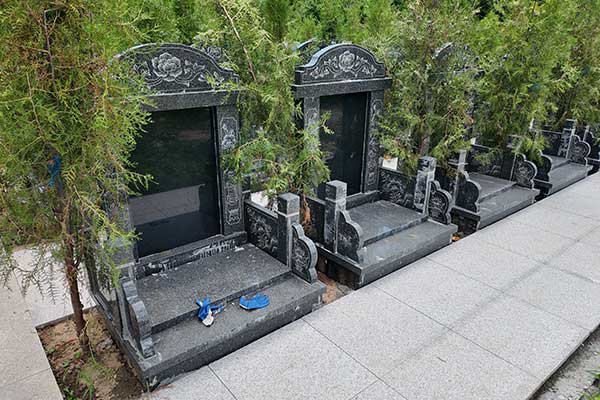 太甲山陵园碑型