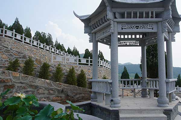 官山陵园的园区环境怎么样 官山陵园的园区环境怎么样